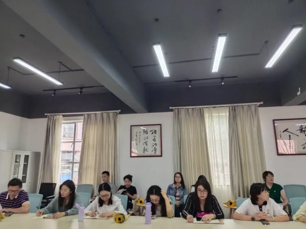 MK党群党支部与文化艺术学院党支部一起上党课,重温“七一”重要讲话精神-修改版444.png MK党群党支部与文化艺术学院党支部一起上党课,重温“七一”重要讲话精神-修改版444.png