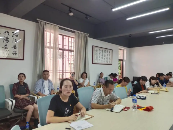 MK党群党支部与文化艺术学院党支部一起上党课,重温“七一”重要讲话精神-修改版442.png MK党群党支部与文化艺术学院党支部一起上党课,重温“七一”重要讲话精神-修改版442.png