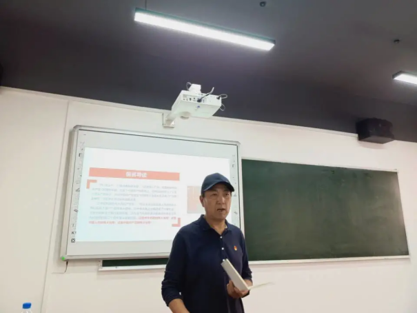 MK党群党支部与文化艺术学院党支部一起上党课,重温“七一”重要讲话精神-修改版440.png MK党群党支部与文化艺术学院党支部一起上党课,重温“七一”重要讲话精神-修改版440.png